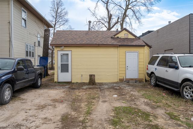 1610 E Grand Avenue, Des Moines, IA 50316