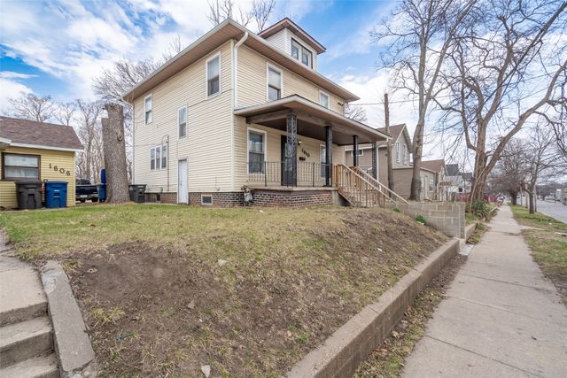 1610 E Grand Avenue, Des Moines, IA 50316