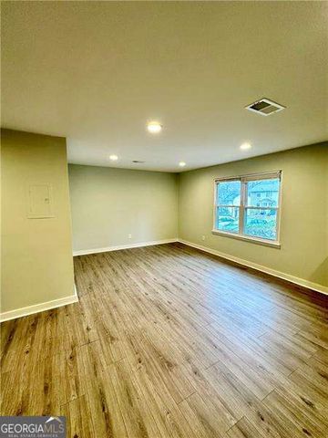 1258 CREEKSIDE Court SE, Smyrna, GA 30080