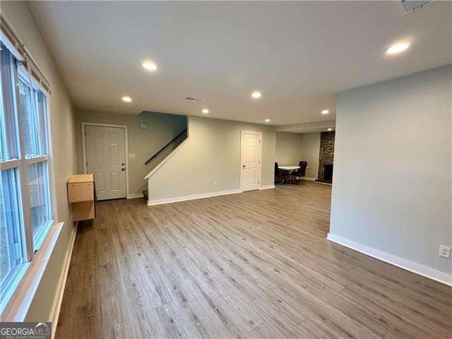 1258 CREEKSIDE Court SE, Smyrna, GA 30080