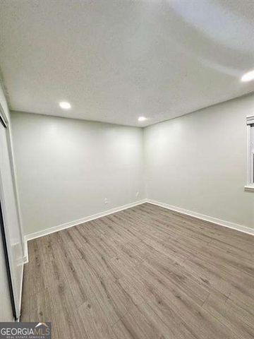 1258 CREEKSIDE Court SE, Smyrna, GA 30080