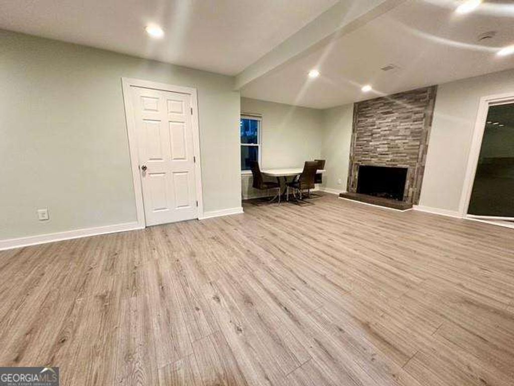 1258 CREEKSIDE Court SE, Smyrna, GA 30080