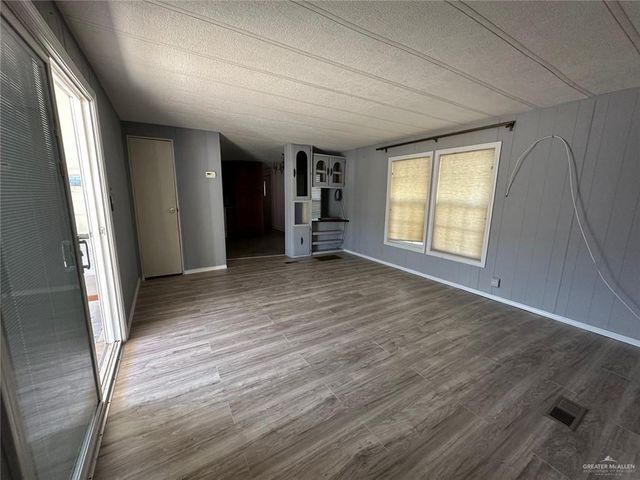 1510 E Business 83 F22, Mission, TX 78572