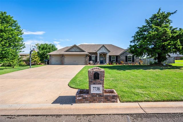 7738 Highland Boulevard, Edmond, OK 73025