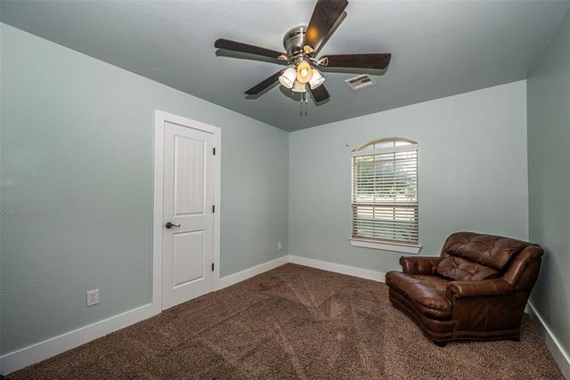 7738 Highland Boulevard, Edmond, OK 73025