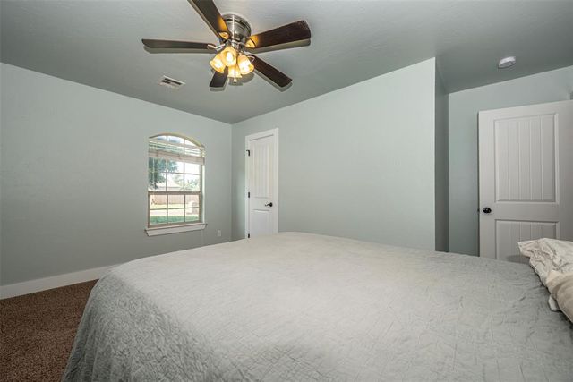 7738 Highland Boulevard, Edmond, OK 73025