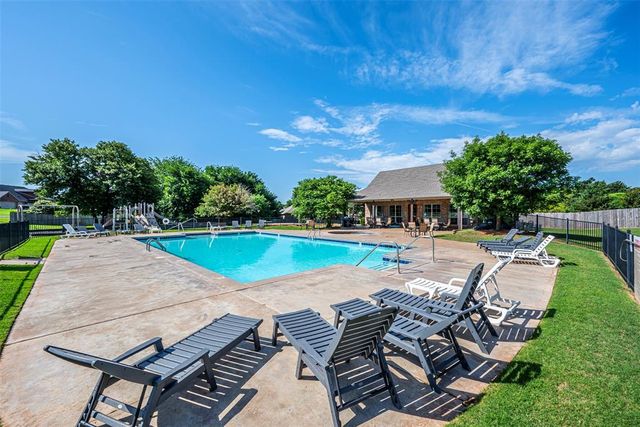 7738 Highland Boulevard, Edmond, OK 73025