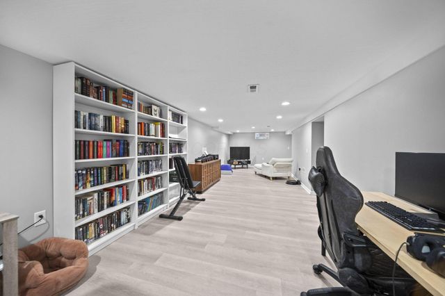 1862 Argyle Drive, Columbus, OH 43219