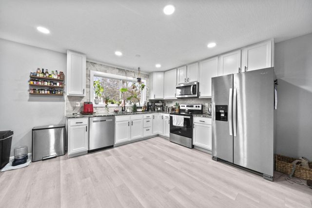 1862 Argyle Drive, Columbus, OH 43219