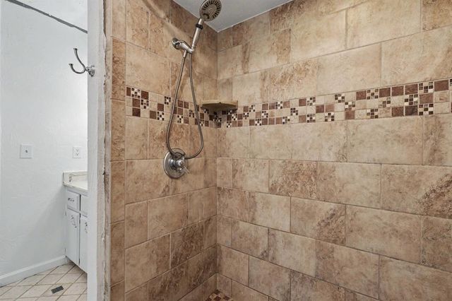 7600 N Post Road, Oklahoma City, OK 73084