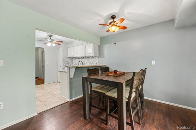 1683 Riverside Drive 2, Rochester Hills, MI 48309