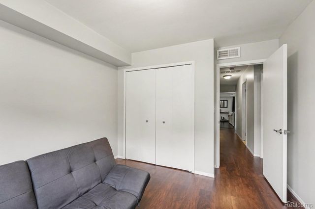 1683 Riverside Drive 2, Rochester Hills, MI 48309