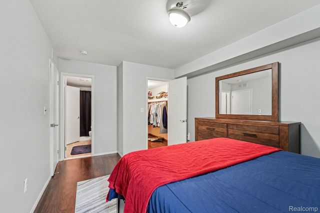 1683 Riverside Drive 2, Rochester Hills, MI 48309