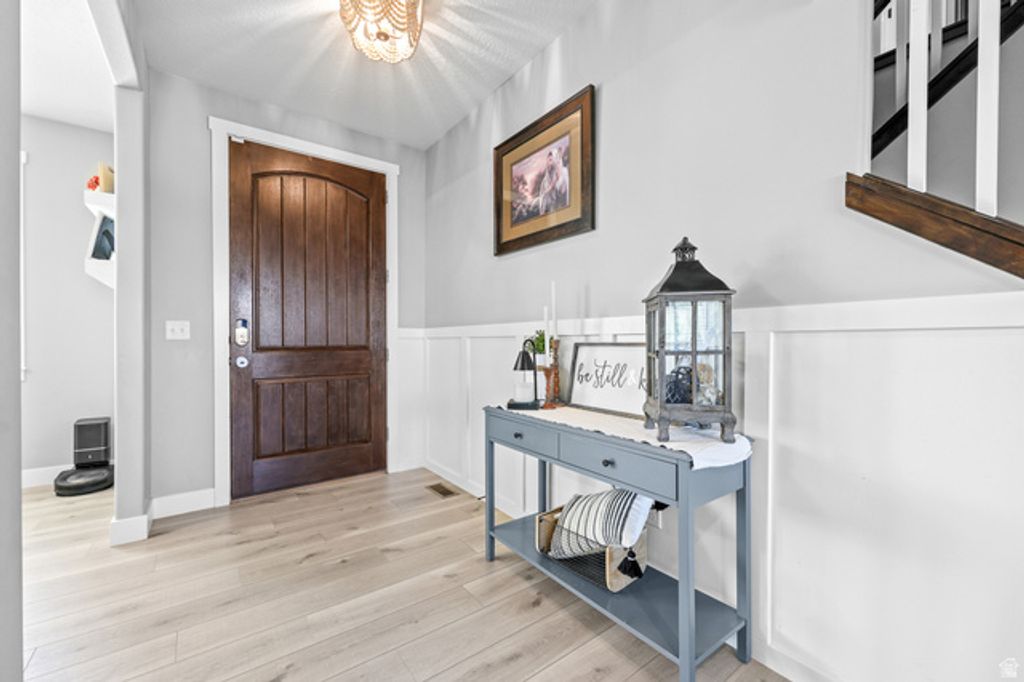 518 W REGAL DR, Saratoga Springs, UT 84045 — photo 3