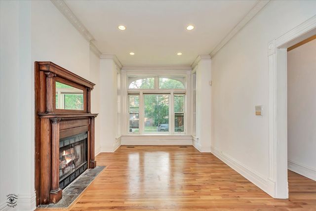 2013 W Evergreen Avenue 1, Chicago, IL 60622