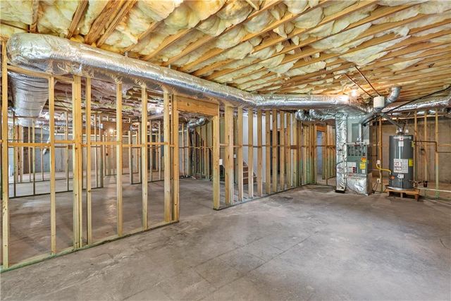 388 Della Walk Court SW, Lilburn, GA 30047