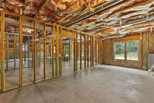 388 Della Walk Court SW, Lilburn, GA 30047