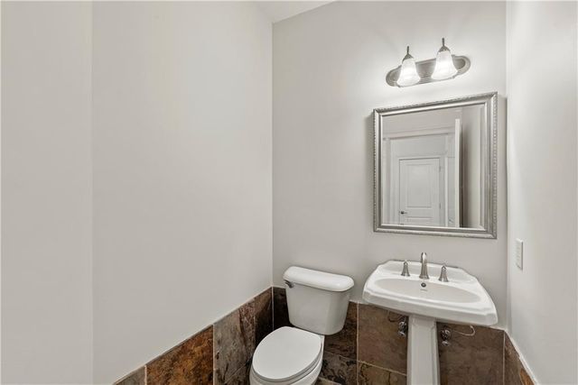388 Della Walk Court SW, Lilburn, GA 30047