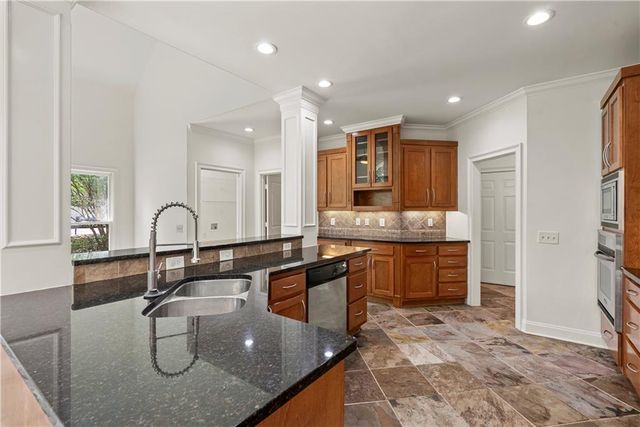 388 Della Walk Court SW, Lilburn, GA 30047