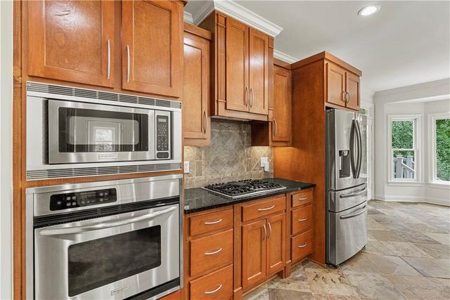 388 Della Walk Court SW, Lilburn, GA 30047