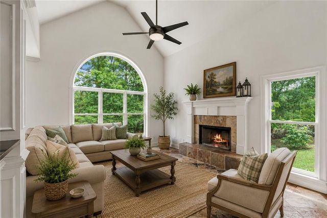 388 Della Walk Court SW, Lilburn, GA 30047