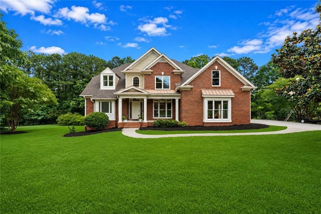 388 Della Walk Court SW, Lilburn, GA 30047