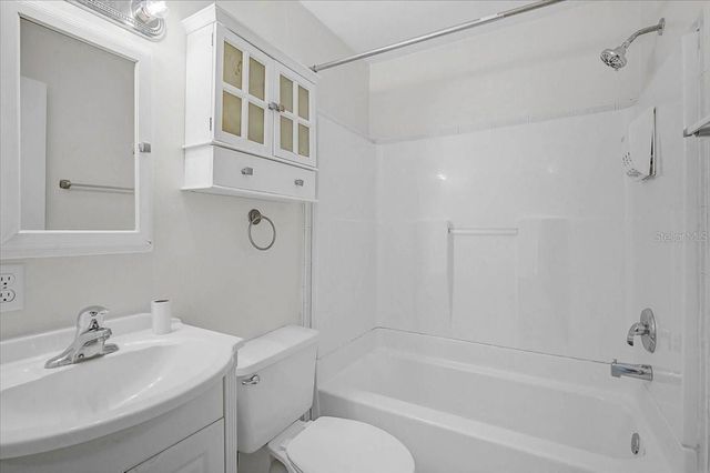 345 S TUTTLE AVENUE, Sarasota, FL 34237