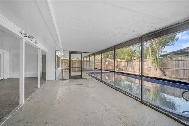 345 S TUTTLE AVENUE, Sarasota, FL 34237