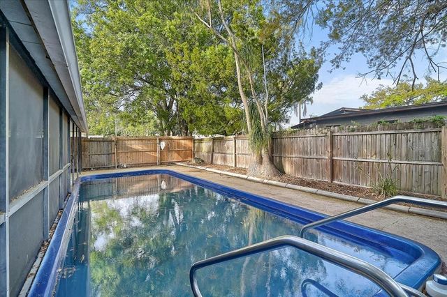345 S TUTTLE AVENUE, Sarasota, FL 34237