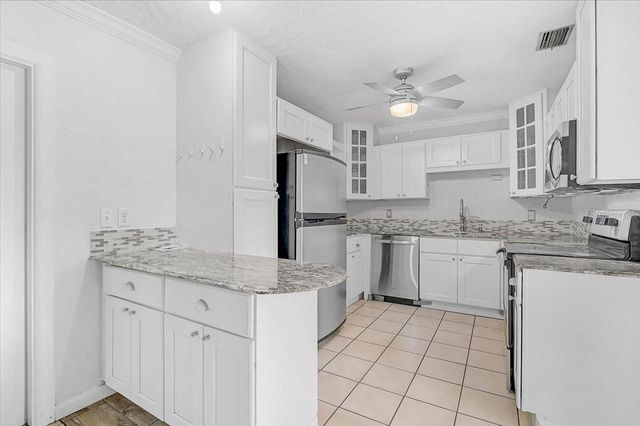345 S TUTTLE AVENUE, Sarasota, FL 34237
