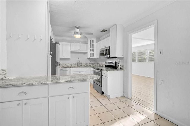 345 S TUTTLE AVENUE, Sarasota, FL 34237