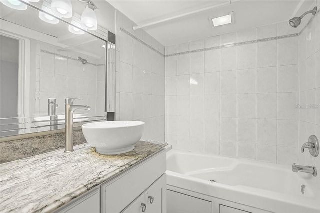345 S TUTTLE AVENUE, Sarasota, FL 34237