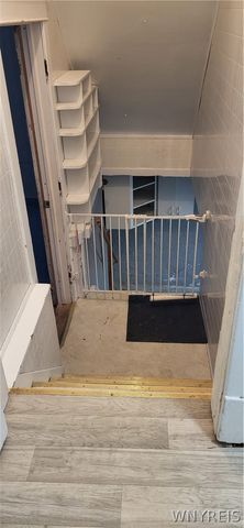 240 78th Street, Niagara Falls, NY 14304