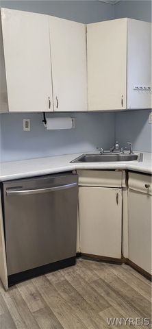 240 78th Street, Niagara Falls, NY 14304