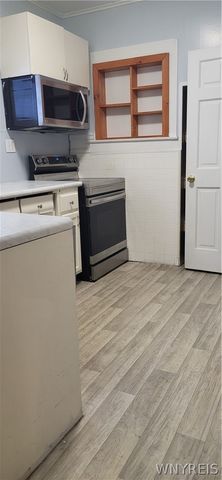 240 78th Street, Niagara Falls, NY 14304