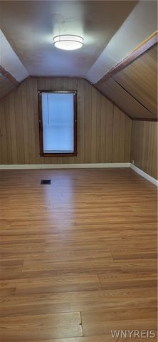 240 78th Street, Niagara Falls, NY 14304