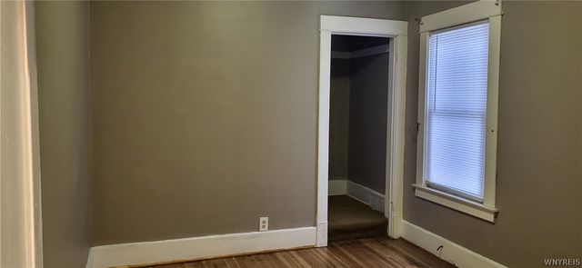 240 78th Street, Niagara Falls, NY 14304