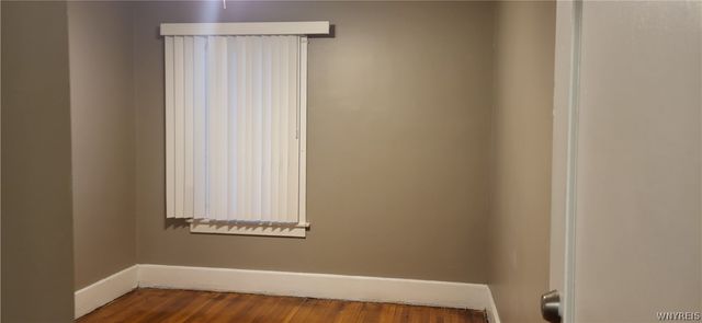 240 78th Street, Niagara Falls, NY 14304