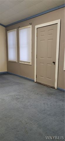 240 78th Street, Niagara Falls, NY 14304