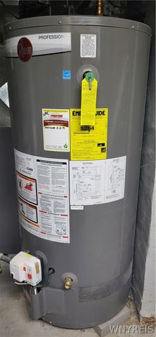 240 78th Street, Niagara Falls, NY 14304