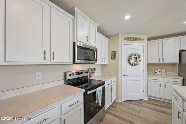 2327 EVENING OAKS Lane, Green Cove Springs, FL 32043