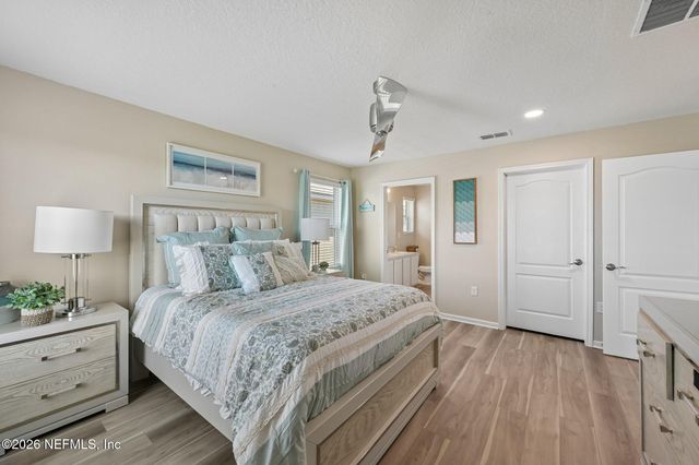 2327 EVENING OAKS Lane, Green Cove Springs, FL 32043