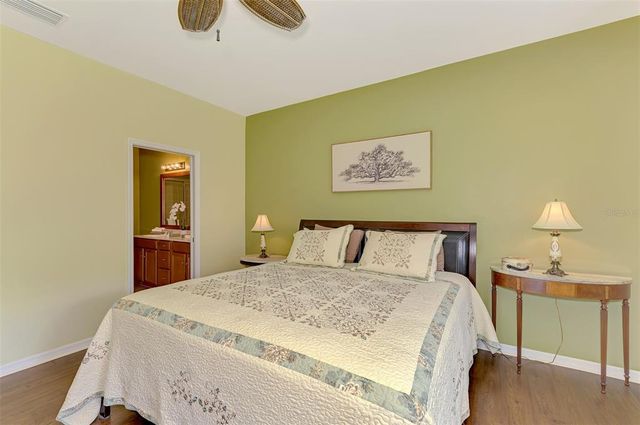 9244 FLEMING LANE, Venice, FL 34293