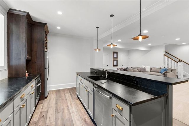 5331 Falmouth Road, Fairway, KS 66205