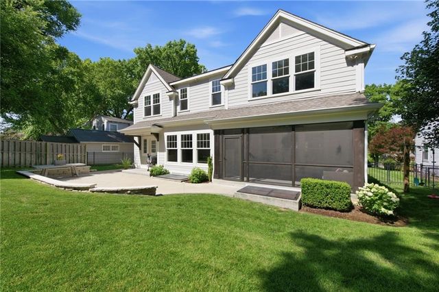 5331 Falmouth Road, Fairway, KS 66205