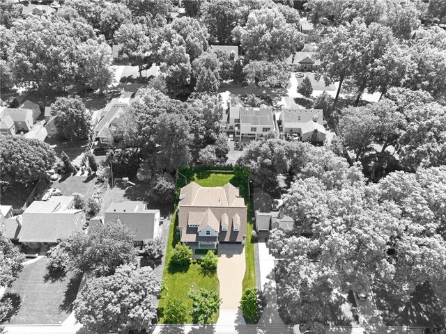 5331 Falmouth Road, Fairway, KS 66205