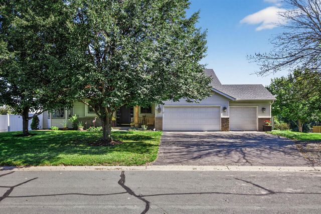 5914 Crossandra Street SE, Prior Lake, MN 55372