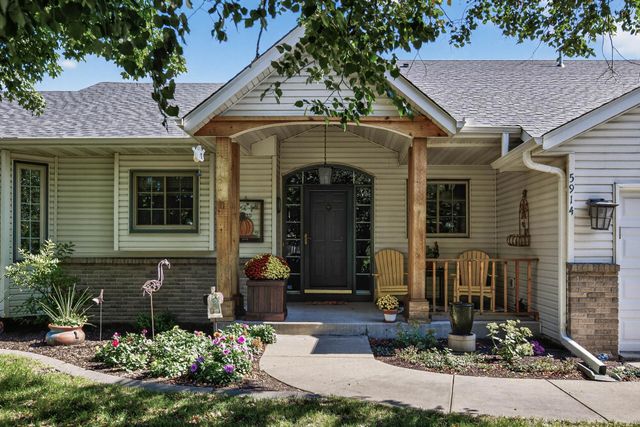 5914 Crossandra Street SE, Prior Lake, MN 55372