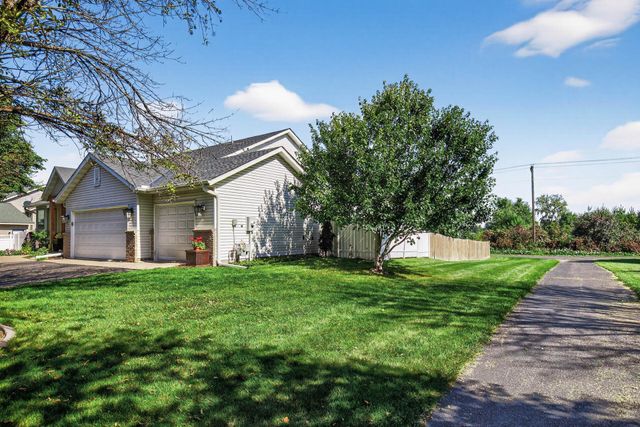 5914 Crossandra Street SE, Prior Lake, MN 55372