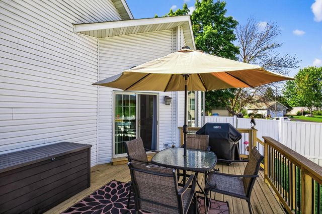 5914 Crossandra Street SE, Prior Lake, MN 55372